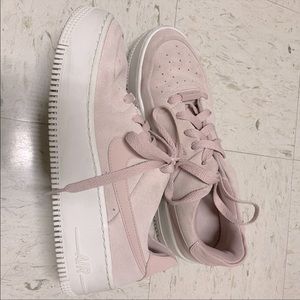 Nike airforces in suade pink